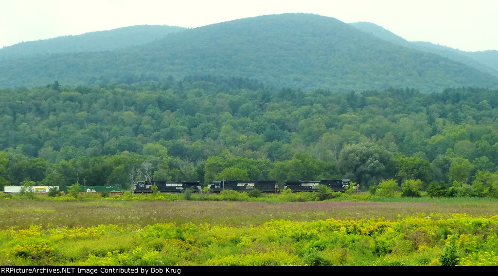 The Taconic Range looms in the background as 23K heads west